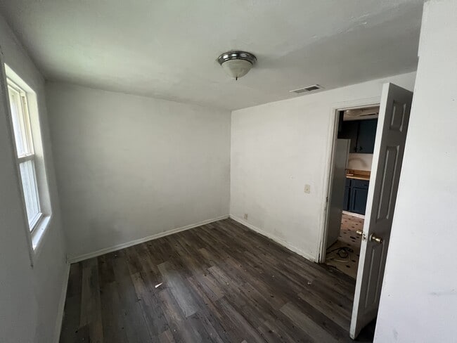 Foto del edificio - 1287 E Willard Ave