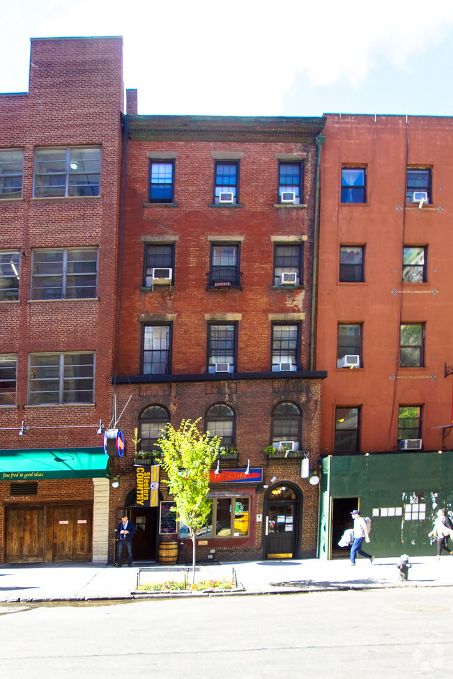 Building Photo - 70 University Pl