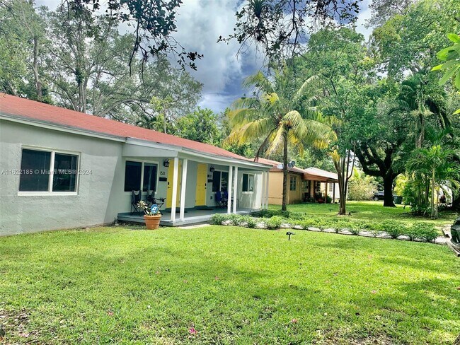 Foto del edificio - 1531 NE 131st Ln