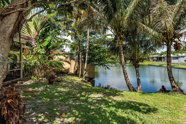 Foto del edificio - 2717 SW 46th St