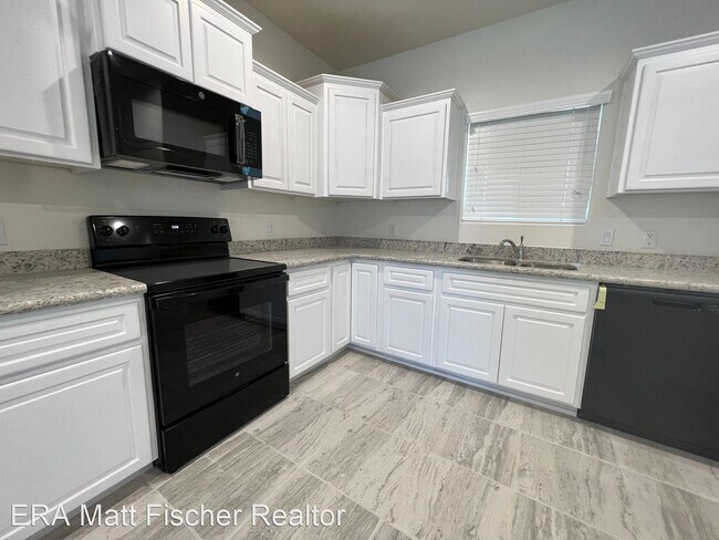 Foto del edificio - 4 br, 3 bath House - 5903 E. 45th St.