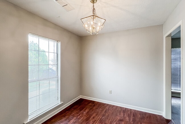 Building Photo - 7018 Epperson Dr