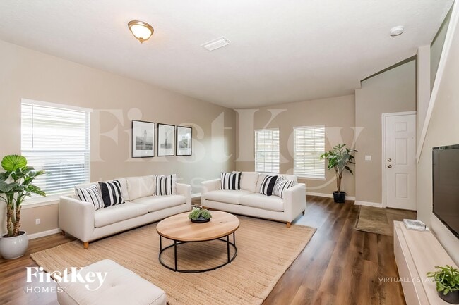Foto del edificio - 7266 Rampart Ridge Cir S