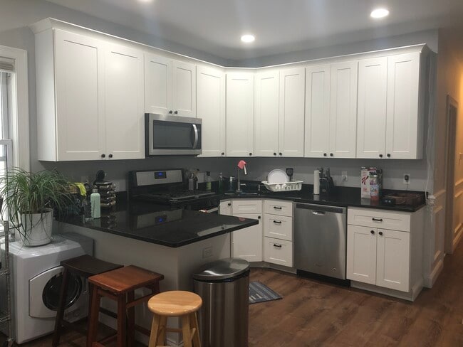 Foto del edificio - 38 Crescent Ave