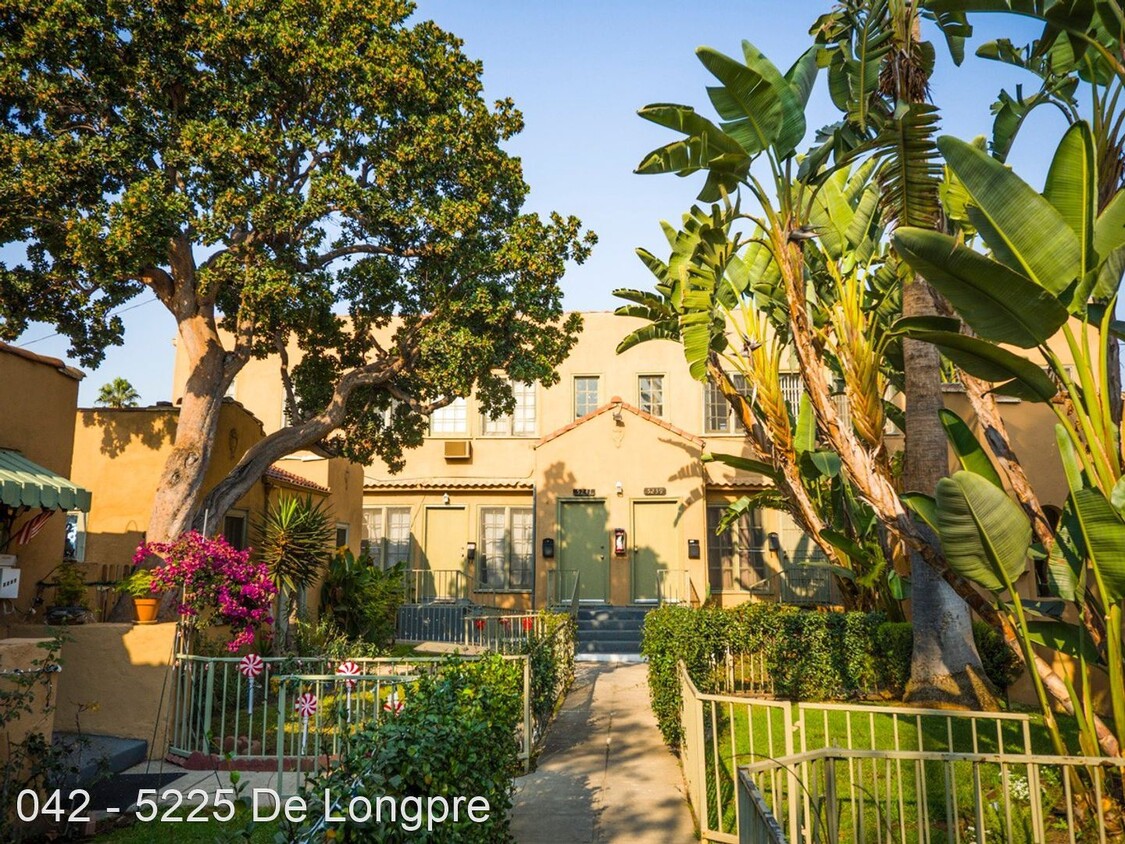 Primary Photo - 5225 De Longpre Ave