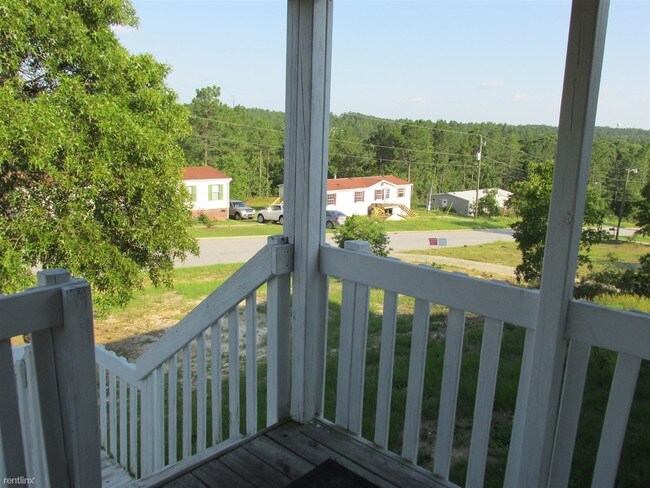 Building Photo - 130 Pineturn Ln
