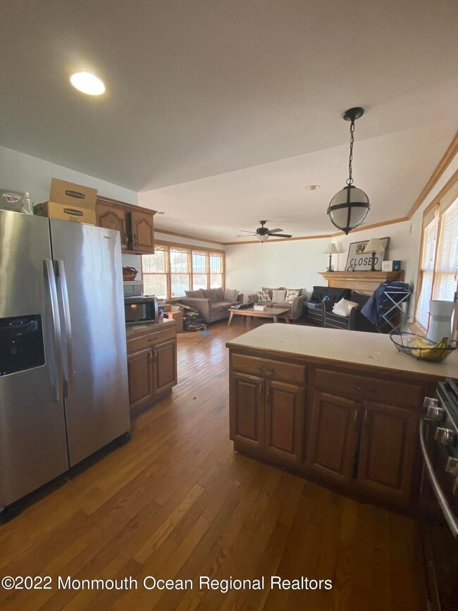 Building Photo - 224 Spier Ave