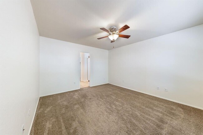 Foto del edificio - 1400 Brighton Bend Ln