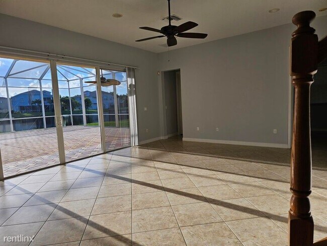 Foto del edificio - 6 br, 4 bath House - 3073 Hartridge Ter