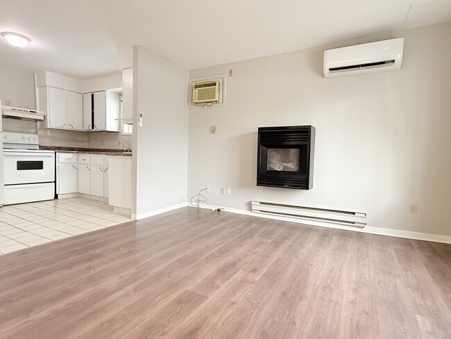 Photo du bâtiment - 2403 Pillette Rd