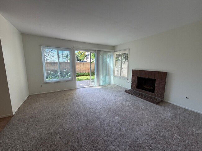 Foto del edificio - 800-806 S Park Hyde St