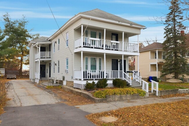 Building Photo - 65 S Elm St