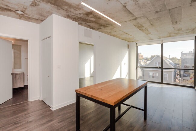 Foto del edificio - 1714 W Roscoe St