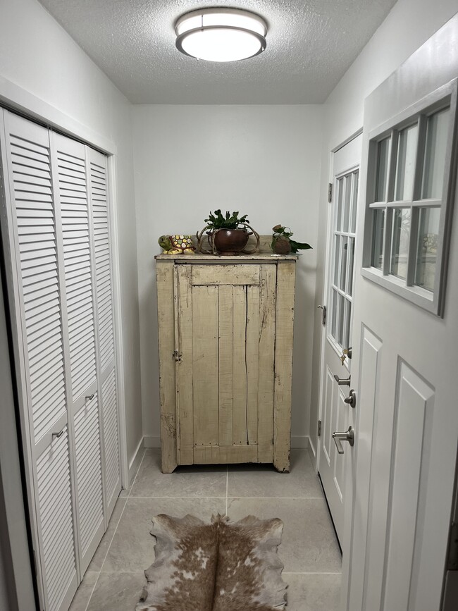 Shared laundry room - 8140 SE Cherry Creek Rd