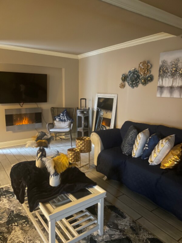 Foto del edificio - 7001 W Renaissance Ct