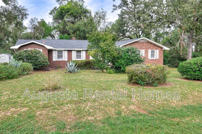 Foto principal - 323 Pineview Dr