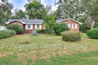 Building Photo - 323 Pineview Dr
