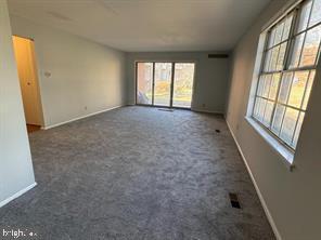 Building Photo - 115 Drummers Ln
