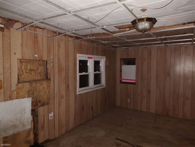 Foto del edificio - 2 br, 1 bath House - 517 North Indiana Avenue