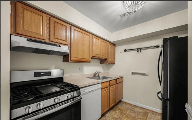 Foto del edificio - 8870 Spiral Cut