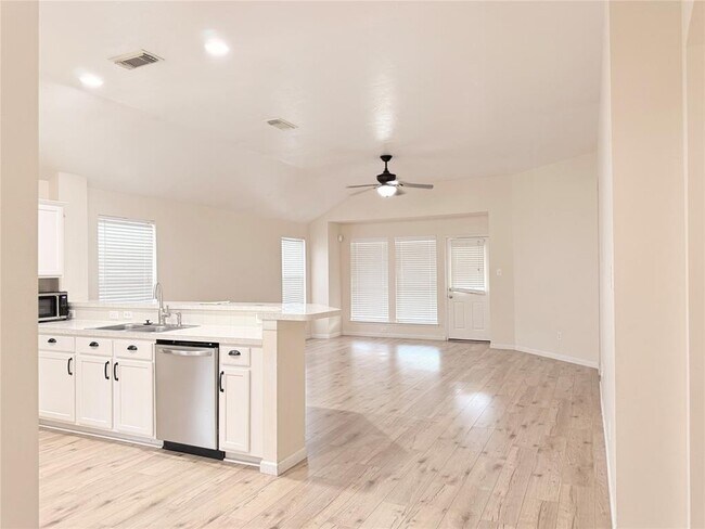 Foto del edificio - 17310 Brookhollow Mist Ct