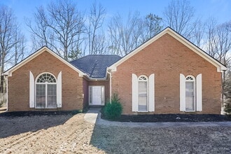 Building Photo - 5471 Saddle Creek