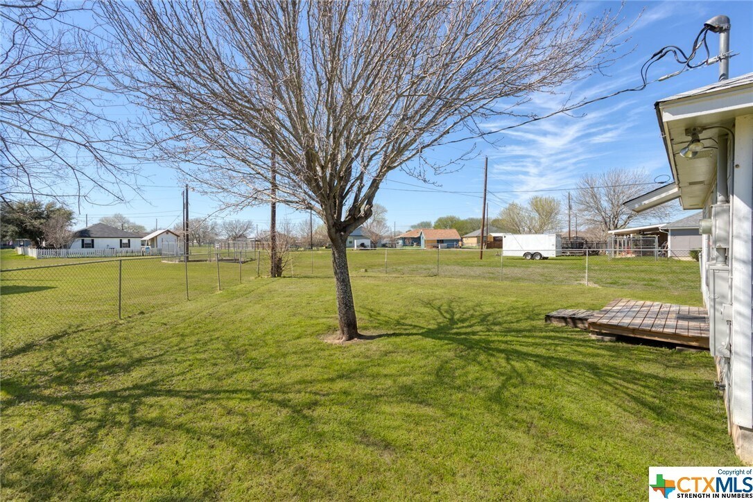 1515 S Medina St, Lockhart, TX 78644 House Rental in Lockhart, TX