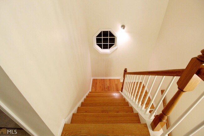 Foto del edificio - 4093 Pond Edge Rd SW