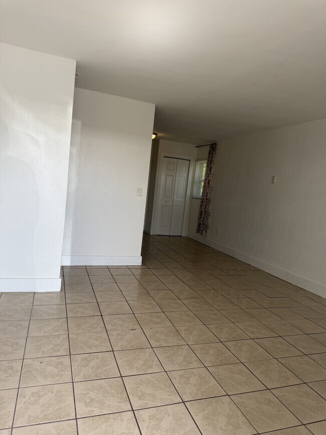 Foto del edificio - 2804 River Ridge Blvd