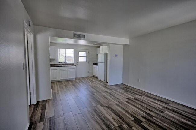 Building Photo - 317 S Paseo Pena #B