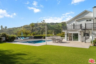 Building Photo - 16490 El Hito Pl