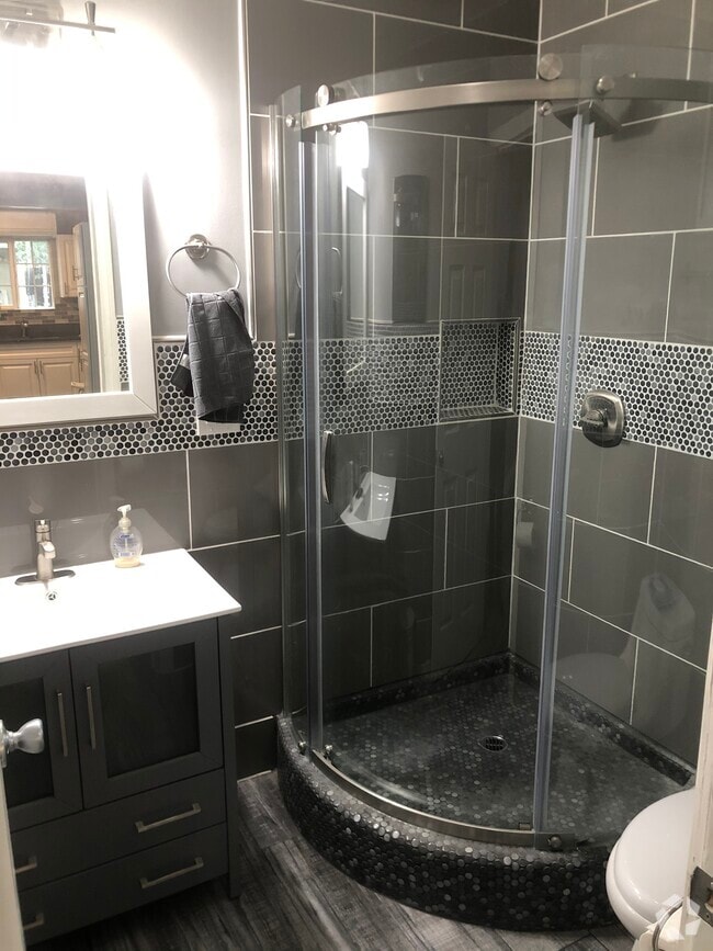Bathroom - 8132 Murietta Ave