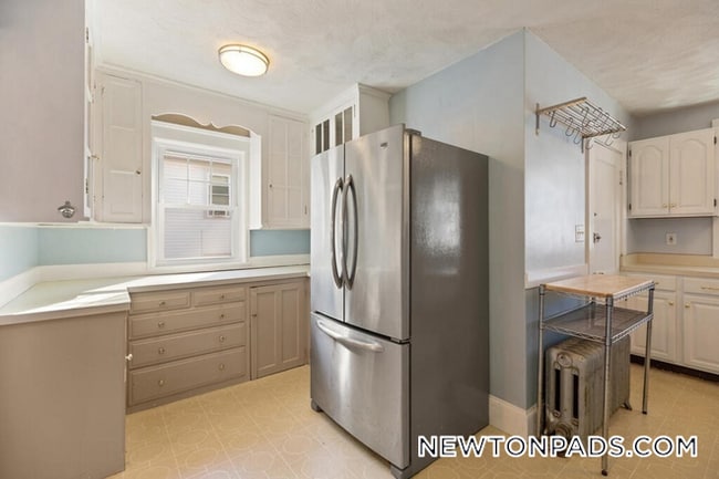 Building Photo - 47 Crosby Rd