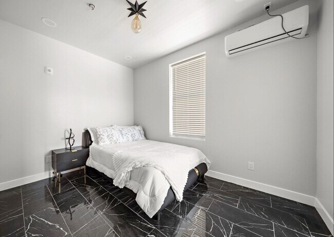 Foto del edificio - 1009 8th St