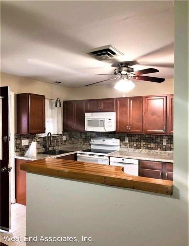Building Photo - 3 br, 1.5 bath House - 1200 Eagle Street