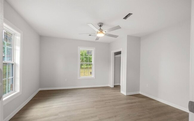 Foto del edificio - 28110 AR-22