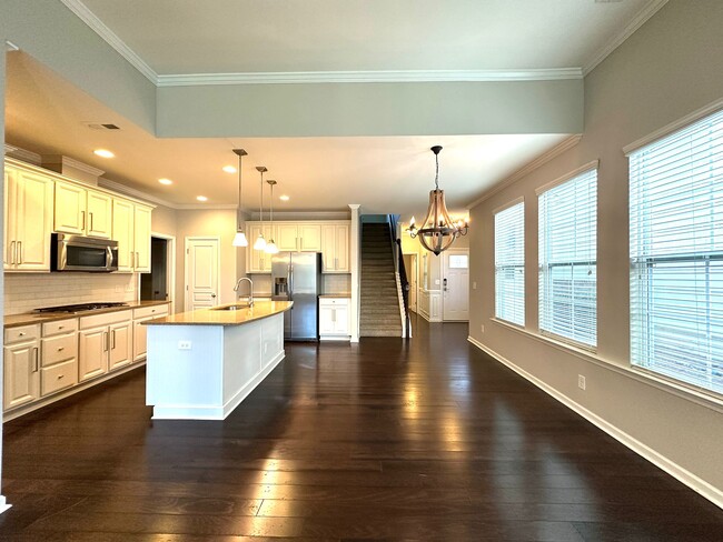 Building Photo - 4640 Blackmuir Wood Cir
