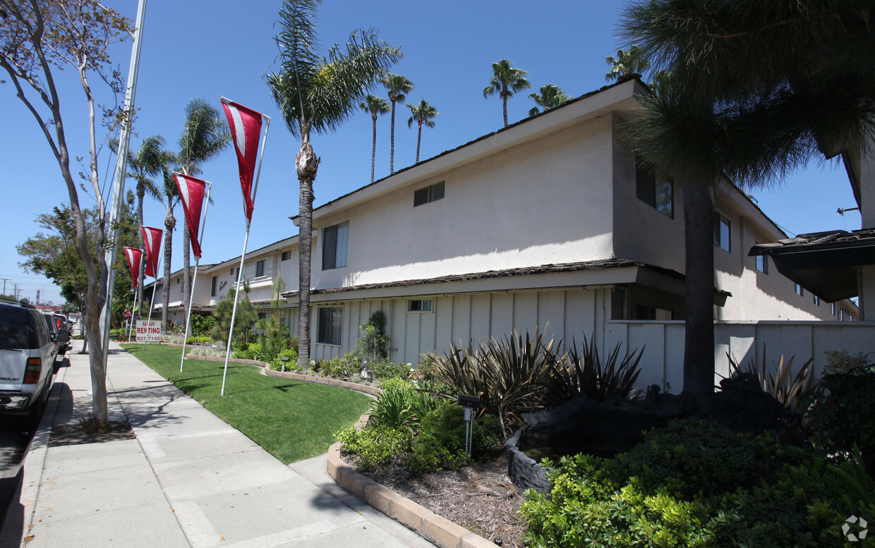 Building Photo - The Cornerstone Apartments