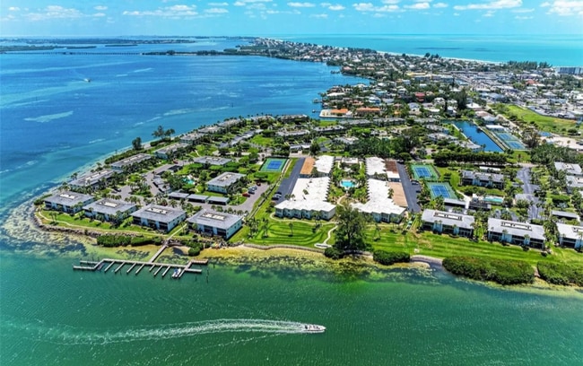 Foto del edificio - 6300 Flotilla Dr