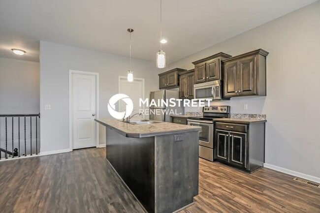 Building Photo - 4 Bedroom Pet-Friendly Home in Grain Valle...