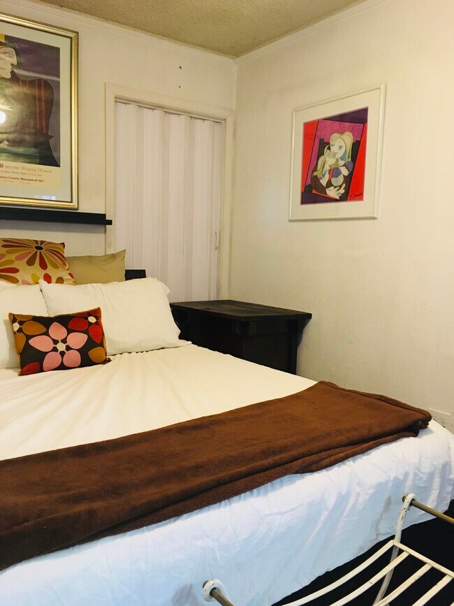 Foto del edificio - 7826 Arvilla Ave