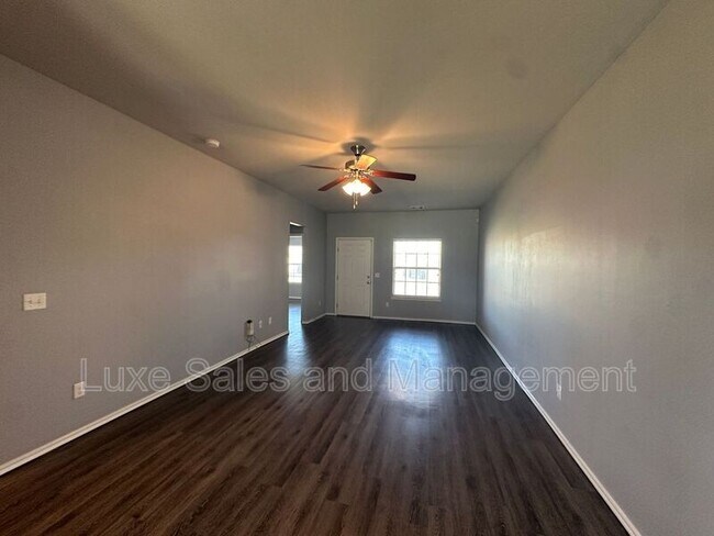 Foto del edificio - 3400 SE 95th St