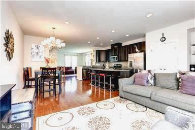 Foto del edificio - 22347 Honey Hill Ln