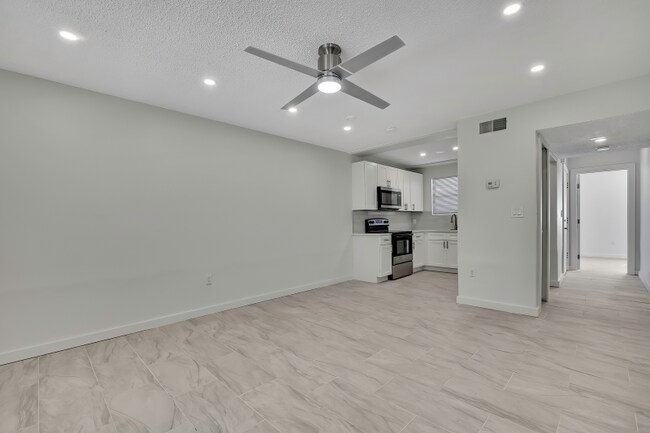 Foto del edificio - 10931 W Tidewater Cir