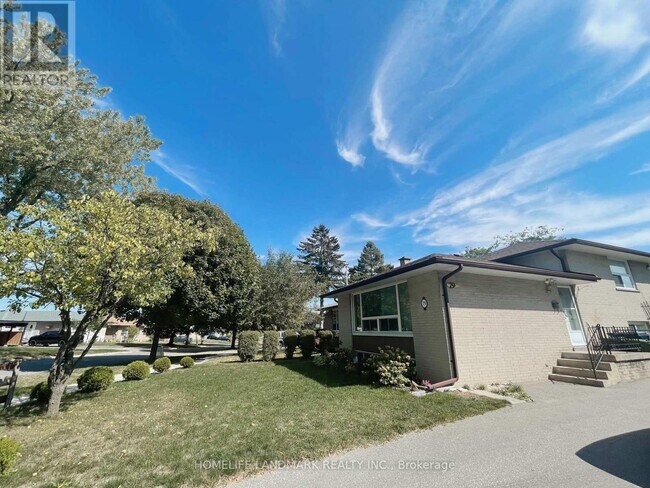 Building Photo - 79 Milford Haven Dr