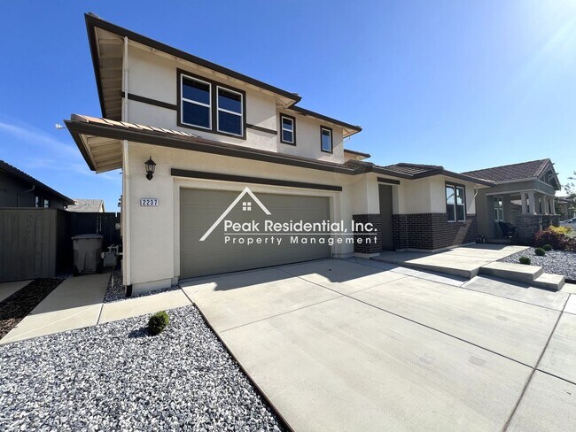 Foto del edificio - Spacious 4bd/3ba Woodland Home!