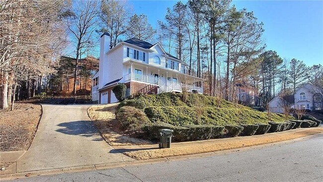 Foto del edificio - 800 Satinwood Pl