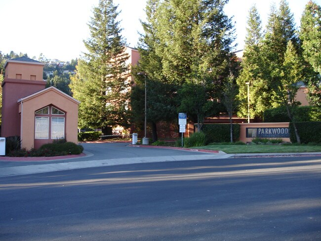 Entrance to Parkwoods - 300 Caldecott Ln
