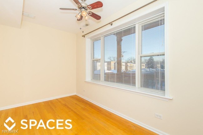 Building Photo - 2553 W Ardmore Ave