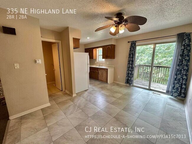 Building Photo - 335 NE Highland Ln
